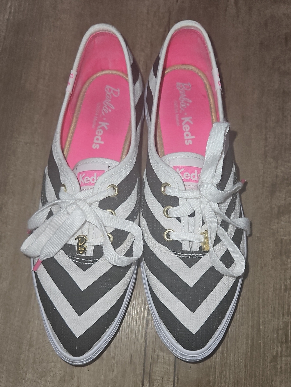 Keds Barbie Women's Black & White Chevron Sneakers with Pink Insole. Bin 23